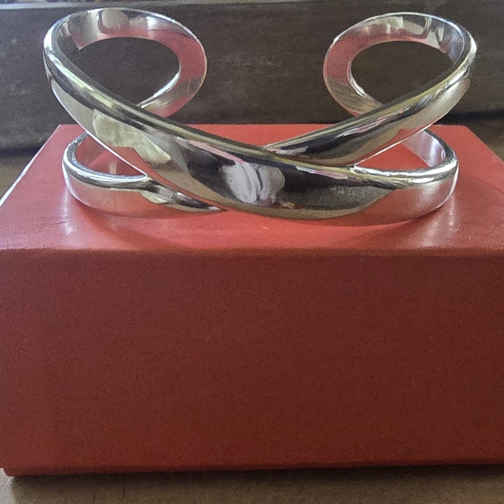 RARE RETIRED James Avery Crossover X Cuff Bracelet Sterling Silver